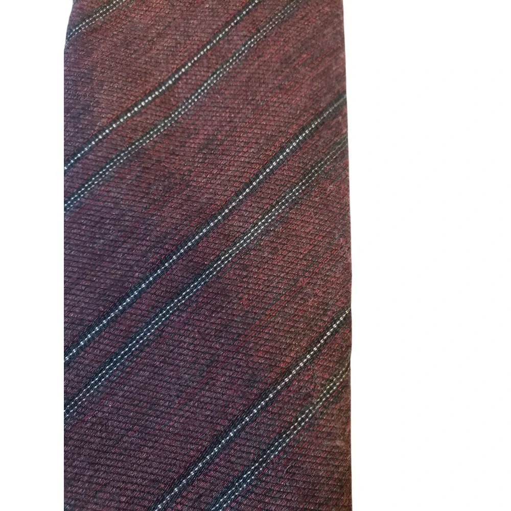 Kenneth Cole New York Mens Tie Necktie Designer Burgundy Black White Stripe‎